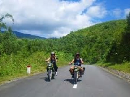 hanoi-motorcycle-tour-to-mai-chau-and-cuc-phuong-national-park