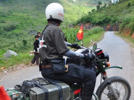 Hanoi motorbike tour to Mai Chau, Phu Yen