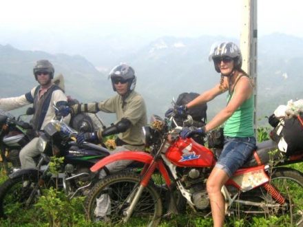 short-vietnam-northern-motorbike-tour-with-night-train