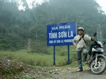 vietnam-offroad-motorbike-tour-to-sapa-with-night-train-back