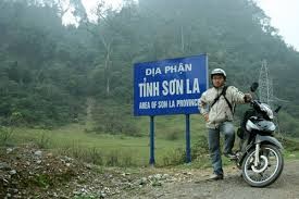 vietnam-offroad-motorbike-tour-to-sapa-with-night-train-back