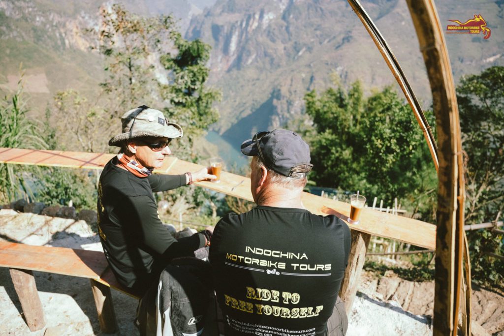 How to Ride Your Vietnam Motorbike Tour Safely? How to Ride Your Vietnam Motorbike Tour Safely?