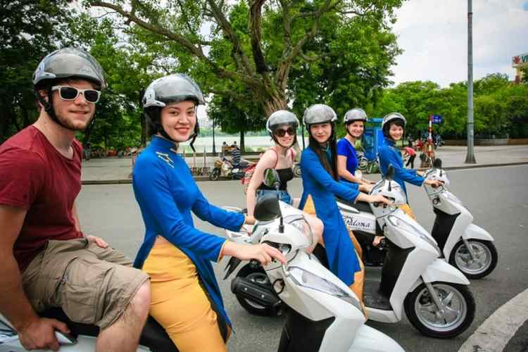 DAYLIGHT HANOI MOTORBIKE TOUR FOR FOODS AND SIGHTSEEINGS HANOI MOTORBIKE TOUR FOR FOODS DAYLIGHT HANOI MOTORBIKE TOUR FOR FOODS AND SIGHTSEEINGS