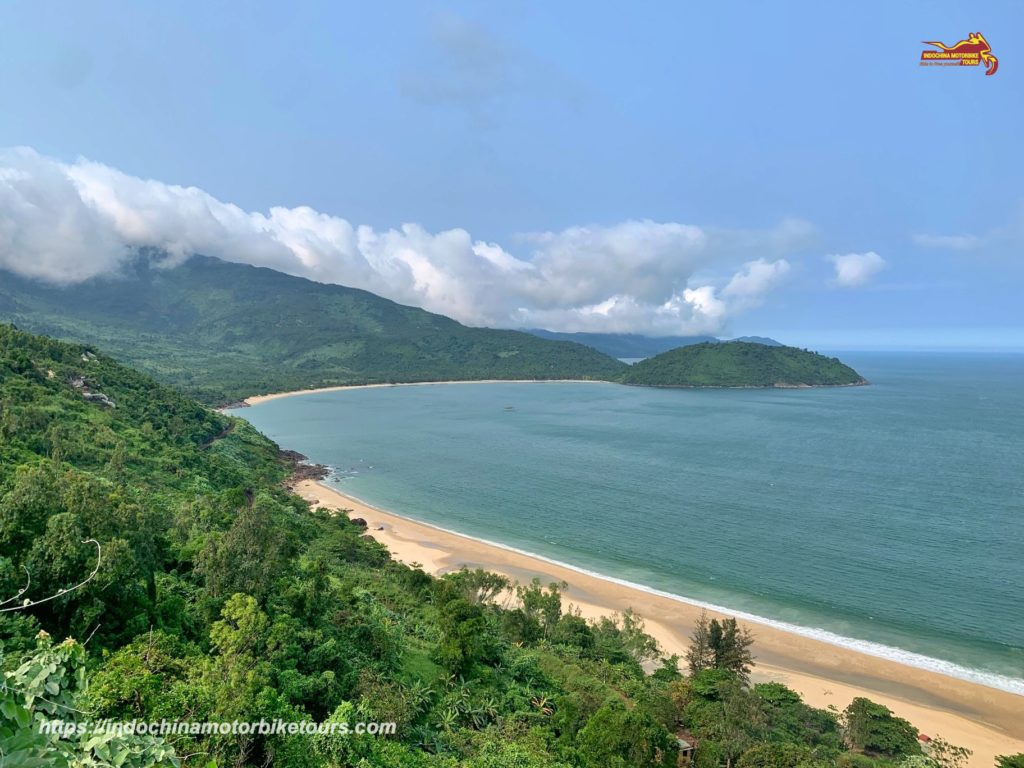Hai Van Pass - Stunning Landscapes of the Central Highlands Captivating Landscapes of the Central Highlands