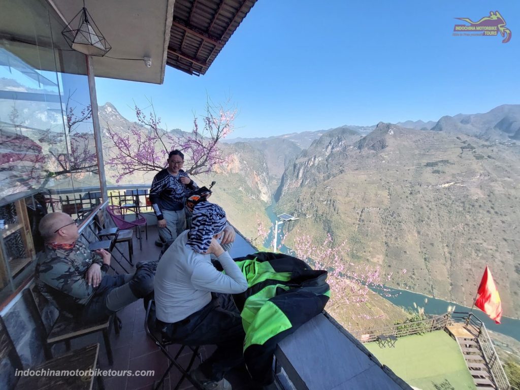 What To See in Ma Pi Leng pass While Riding Motorcycles? What To See in Ma Pi Leng pass While Riding Motorcycles