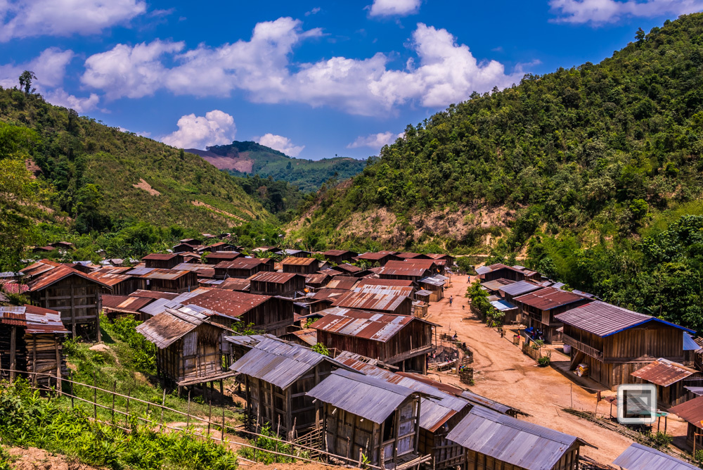 a stunning ride through the mountainous area of Boun Tai