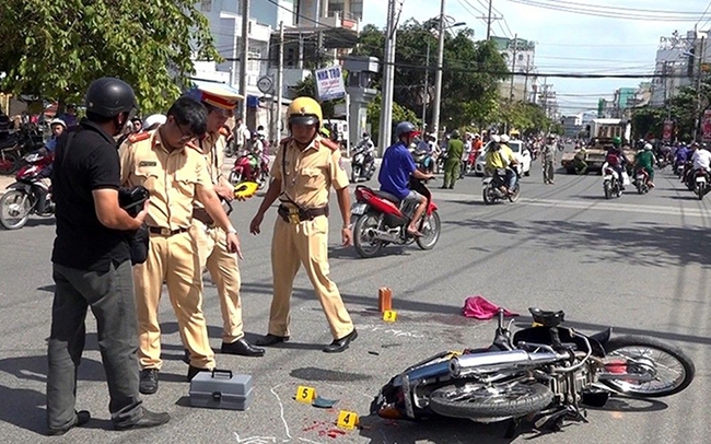 How to claim for insurance benefits if you’ve got a motorbike accident in Vietnam? Crash 2 How to claim for insurance benefits if you’ve got a motorbike accident in Vietnam?