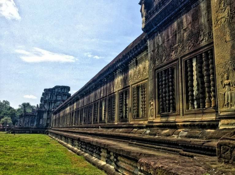 Awesome Phnom Penh Overland Motorbike Tour to Hoi An - 8 Days / 7 Nights Cambodia motorbike tour