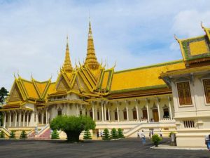 BEST CAMBODIA NORTH-EAST MOTORBIKE TOUR Phnom Penh