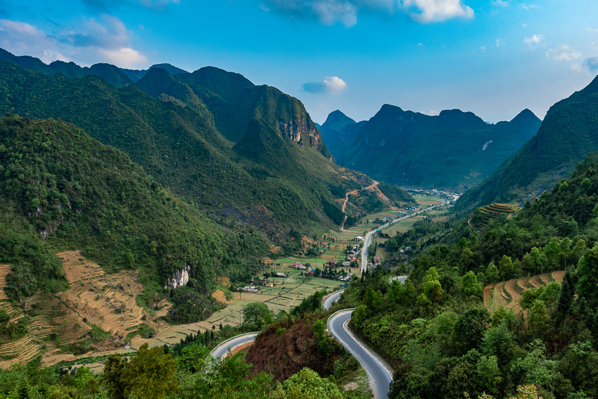 BEST EVER SAPA MOTORBIKE TOUR TO HA GIANG - 5 Days Sapa Motorbike Tour to Ha Giang via Hoang Su Phi, Ta Phin, Dong Van
