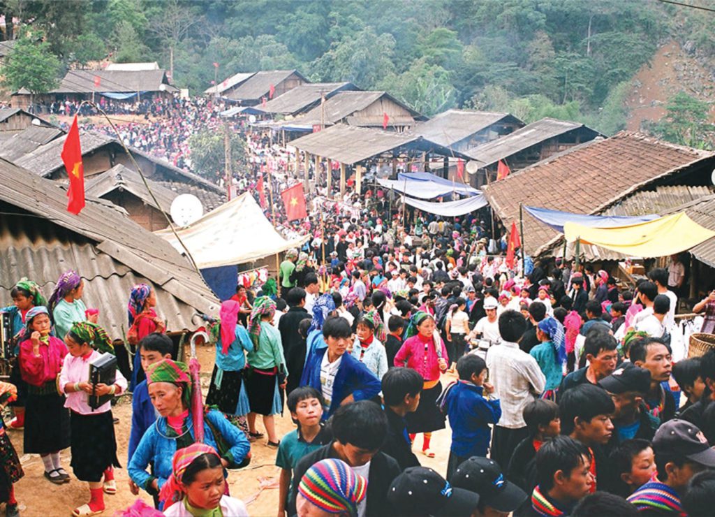 Top 10 Travel Attractions in Ha Giang and Motorbikers Must See Top 10 Travel Attractions in Ha Giang and Motorbikers Must See