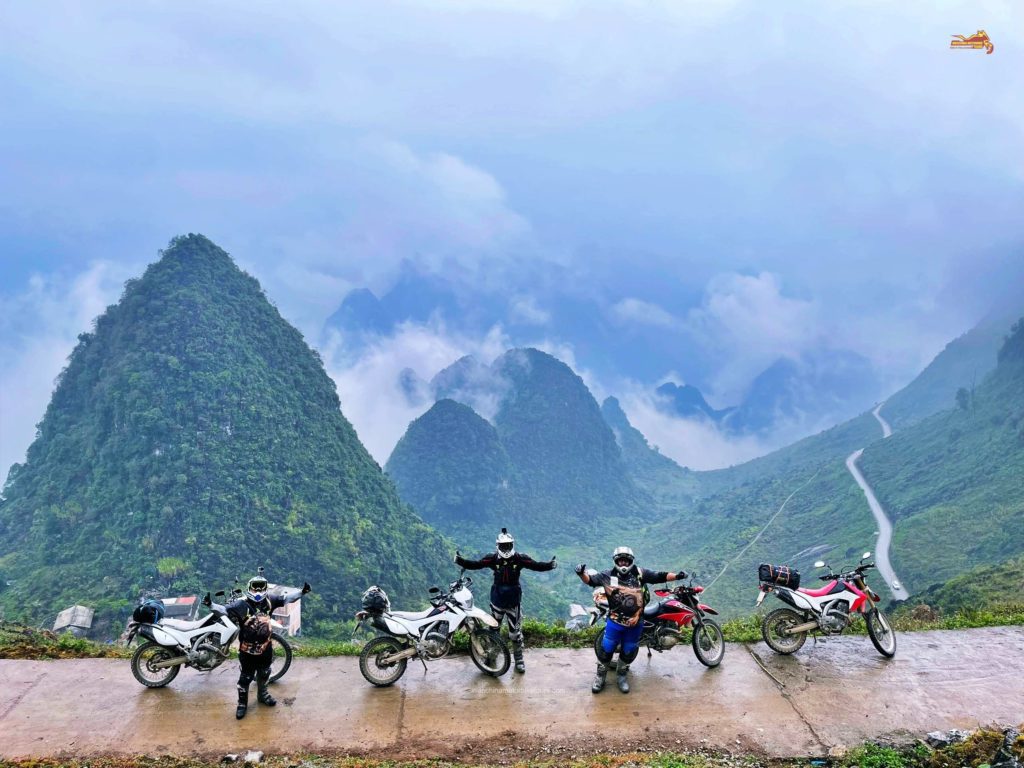 hagiang motorbike tour DIRT BIKE TOUR FROM HANOI TO HA GIANG VIA THAC BA, BAC HA, AND BA BE