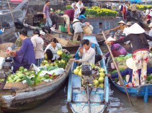 Best time to visit Cai Be floating market 1536x1148 1 What To See In Mekong Delta When Riding Motorcycles?