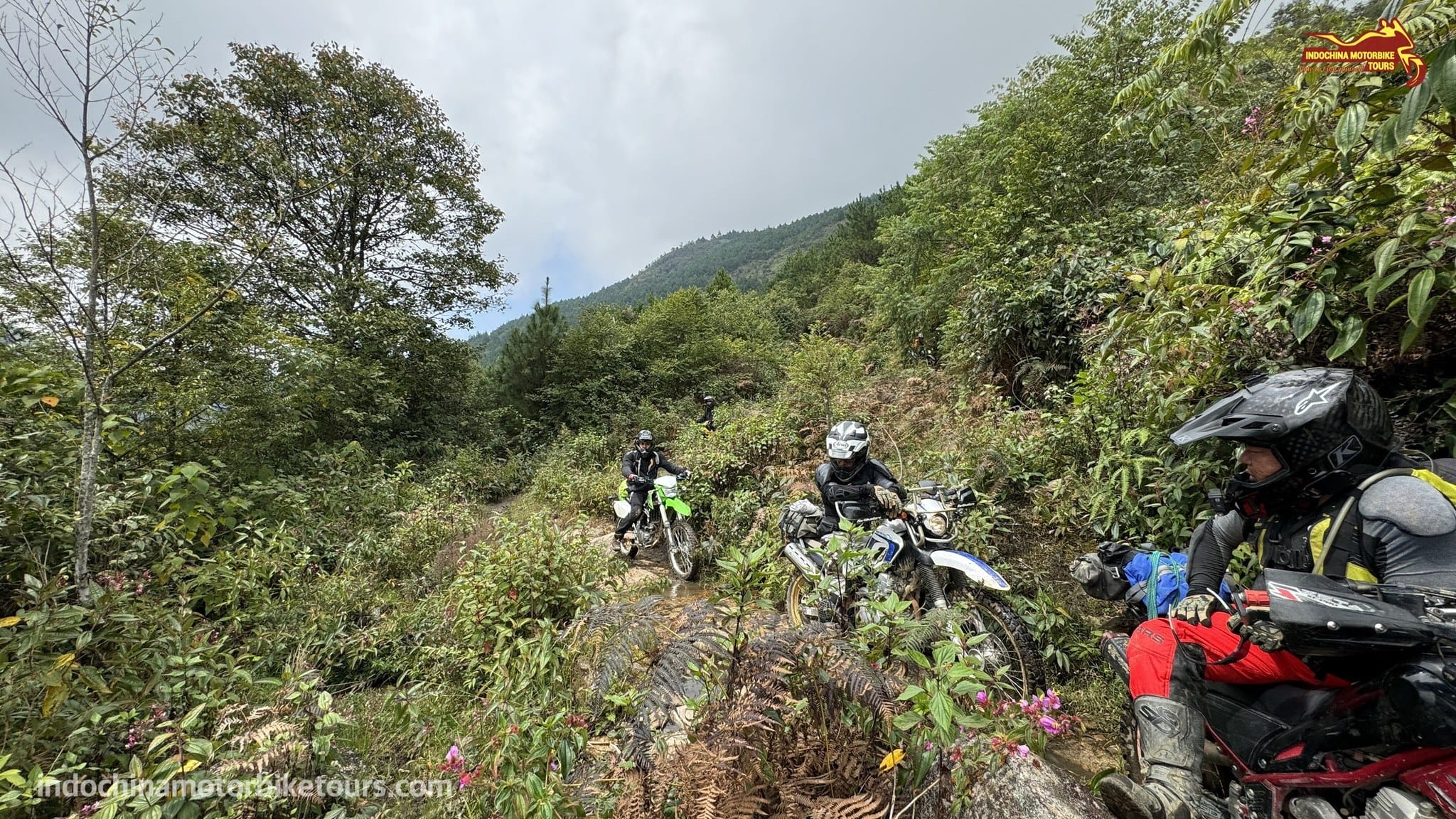 UNSEEN LAOS NORTHERN OFFROAD MOTORCYCLE TOUR cross-border-motorbike-tour-from-Vietnam-to-Laos