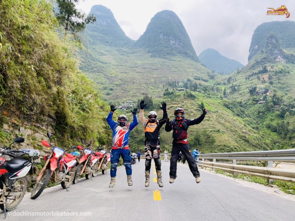 Breathtaking Vietnam Dirt Bike Tour To Ha Giang, Sapa via Ngoc Chien and Ta Xua hagiang loop motorbike tours to dong van meo vac 6 Breathtaking Vietnam Dirt Bike Tour To Ha Giang, Sapa via Ngoc Chien and Ta Xua