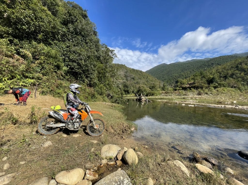 Who should be engaging on an adventure motorbike tour from Vietnam to Laos? Who should be engaging on an adventure motorbike tour from Vietnam to Laos?